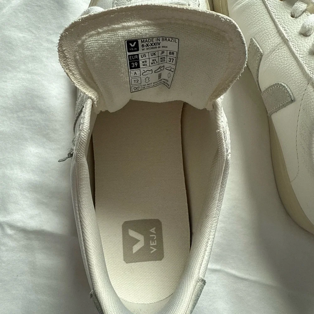 Veja Campo Sneakers White & Gray - Picture 9 of 10